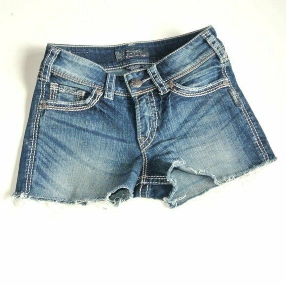 Silver Jeans Suki‎ Surplus Shorts Raw Hem 25